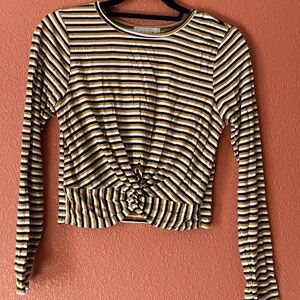 Cropped Long Sleeve Shirt